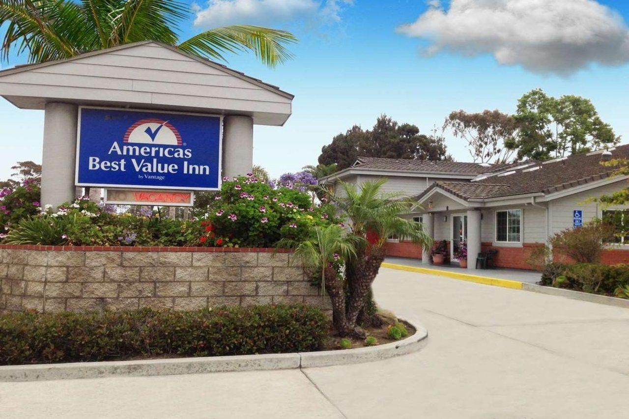 Americas Best Value Inn Oxnard-Port Hueneme Bagian luar foto