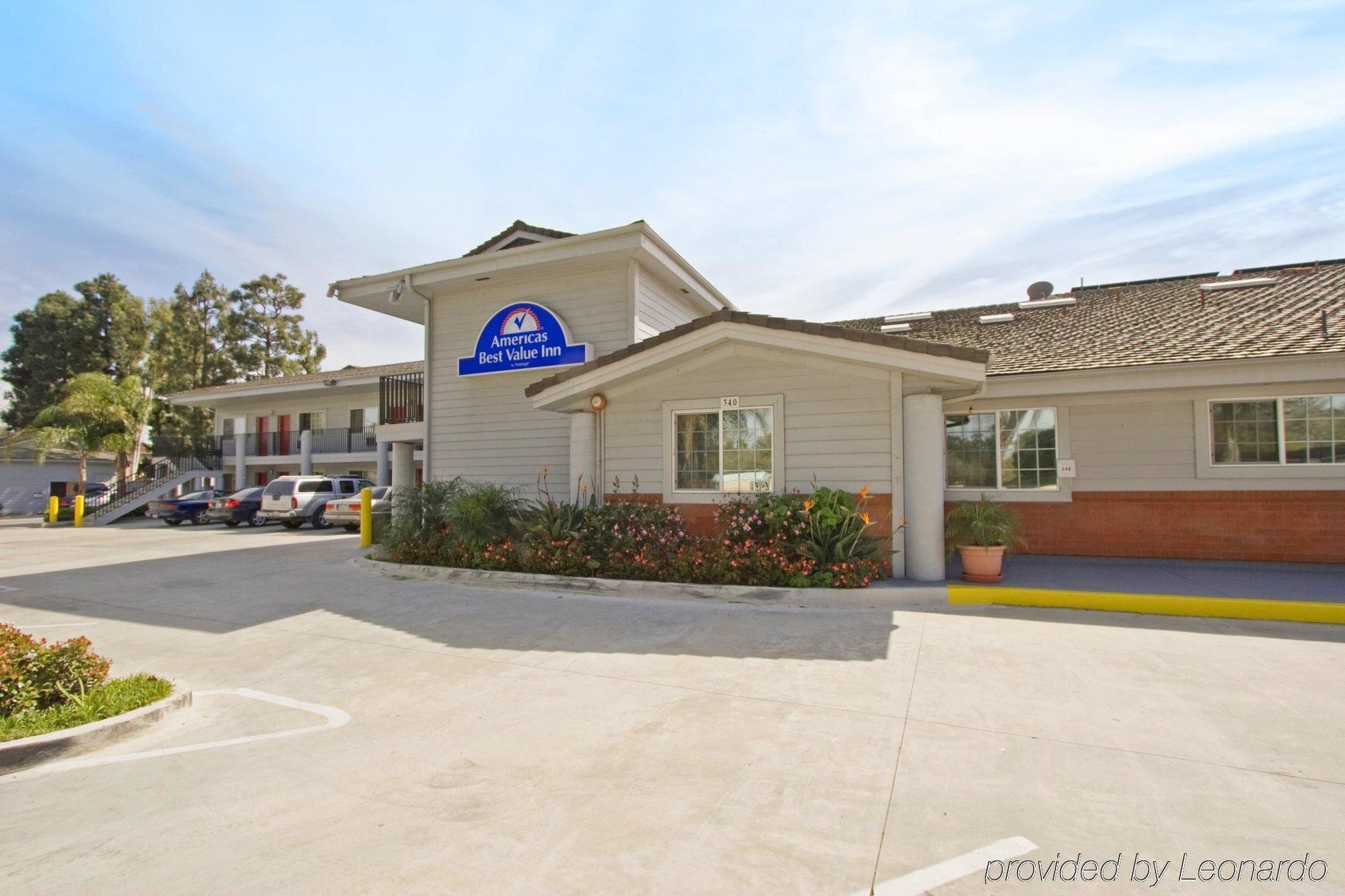 Americas Best Value Inn Oxnard-Port Hueneme Bagian luar foto